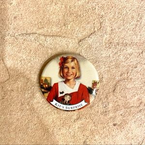 2000 Kit’s Surprise Holiday American Girl Doll Pin